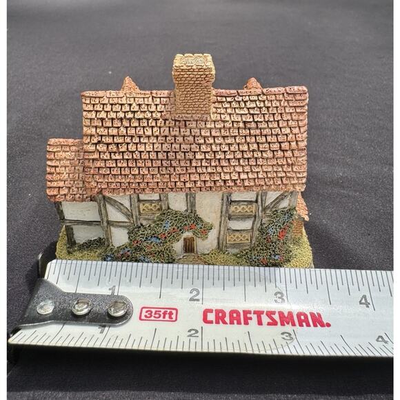 Shirehall Cottage 1985 Vintage Collectible Miniature By David Winter -D3 - Picture 4 of 8